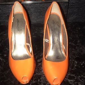 Orange peep toes